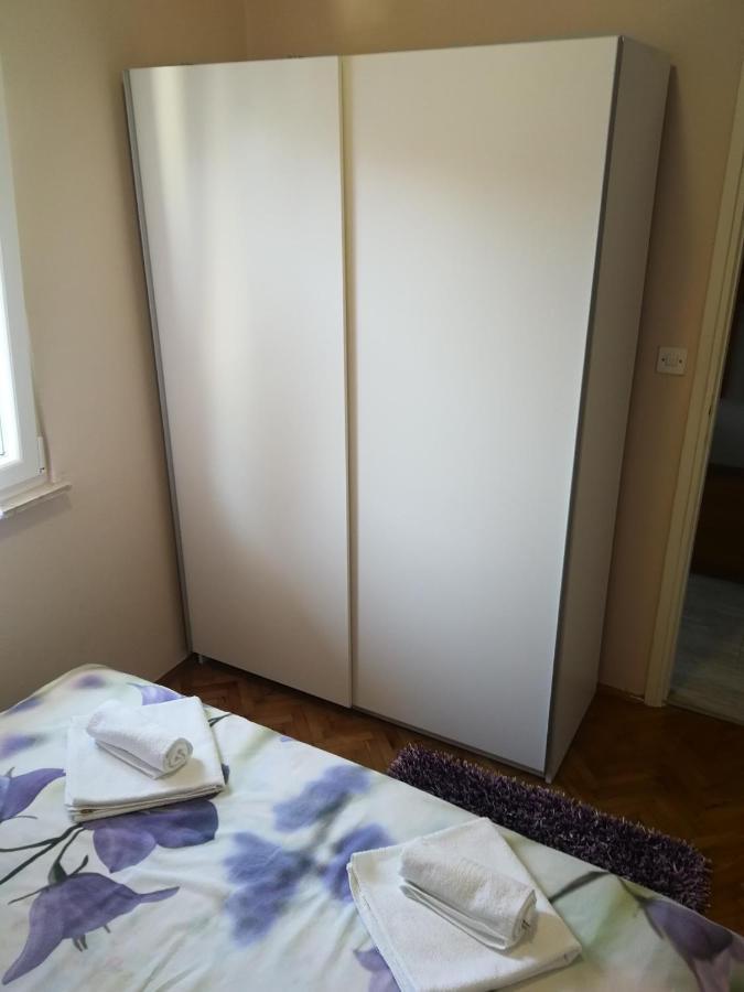 Apartment Cozy ชิเบนิก ภายนอก รูปภาพ